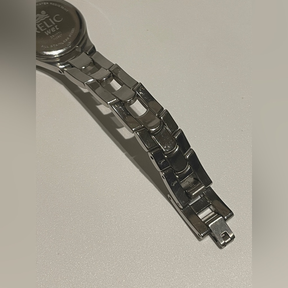 Relic Wet Watch - Picture 12 of 16